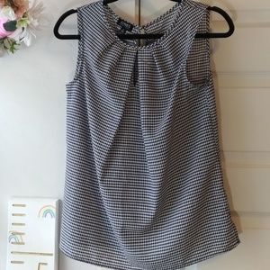 Jones NY Black/White Houndstooth Sleeveless TOP